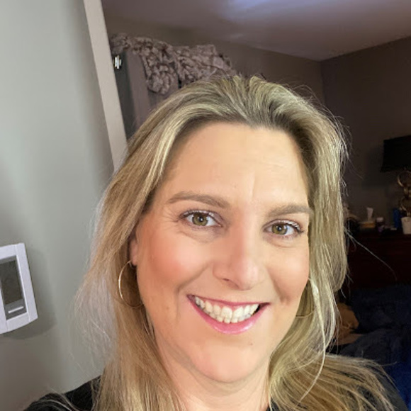 Meet your Posher, Sharon - Picture 1 of 1